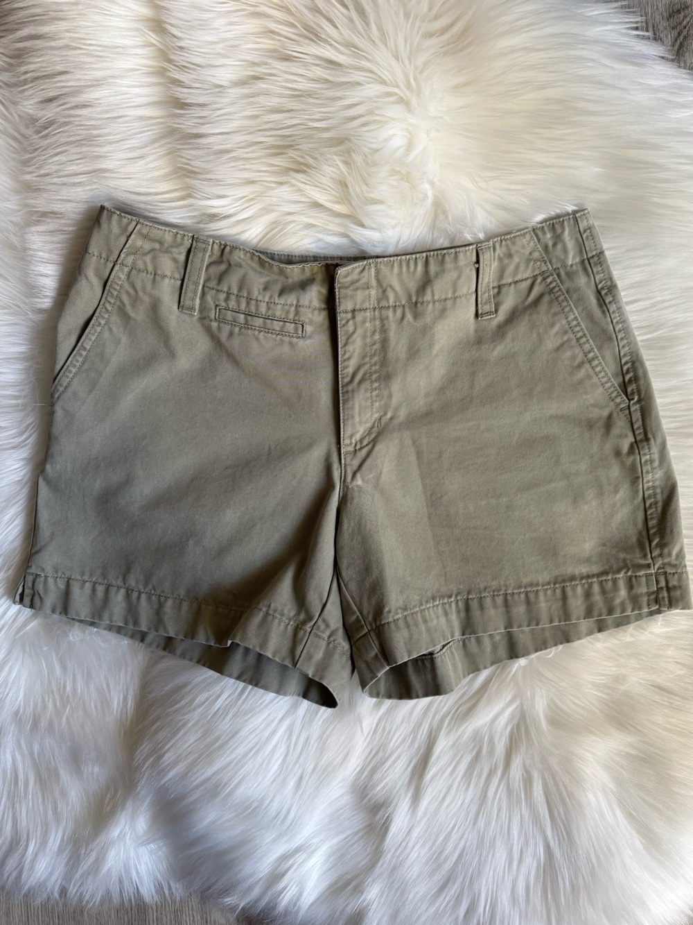 Y2K 04 Vintage Old Navy Sage Olive Green Cotton Canvas Gorpcore Chino Shorts Sz4